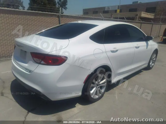 2015 Chrysler 200 — фото 4 (iaai)