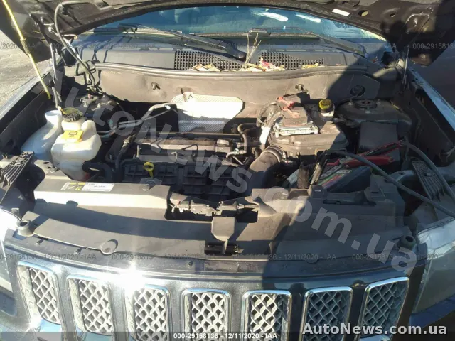 2015 Jeep Compass — photo 10 (iaai)