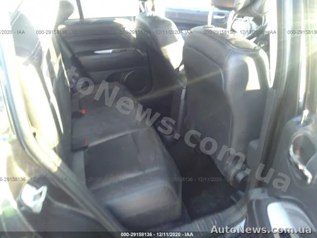2015 Jeep Compass — photo 8 (iaai)