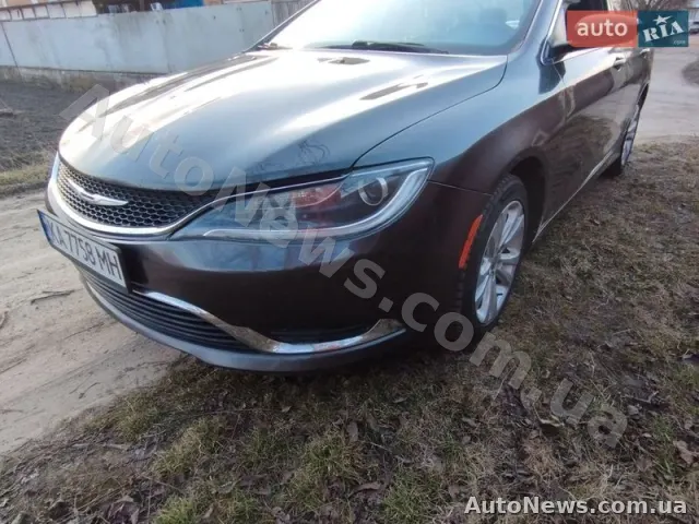 2014 Chrysler 200 — photo 2 (autoria)