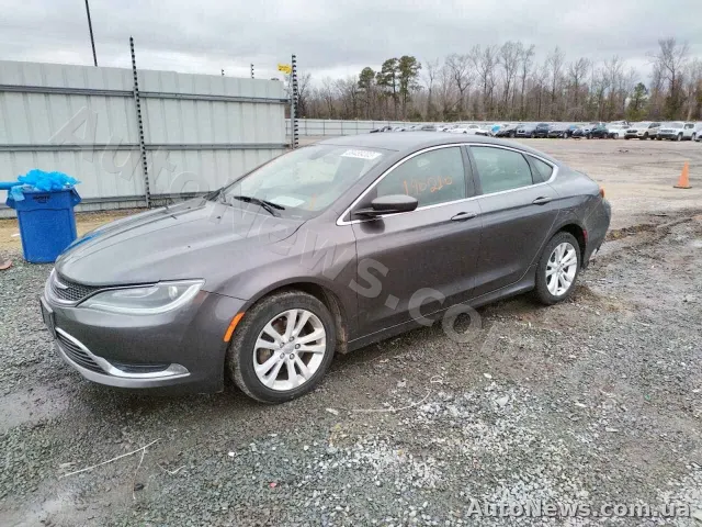 2015 Chrysler 200 — photo 1 (copart)