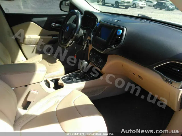 2019 Jeep Cherokee — фото 5 (iaai)
