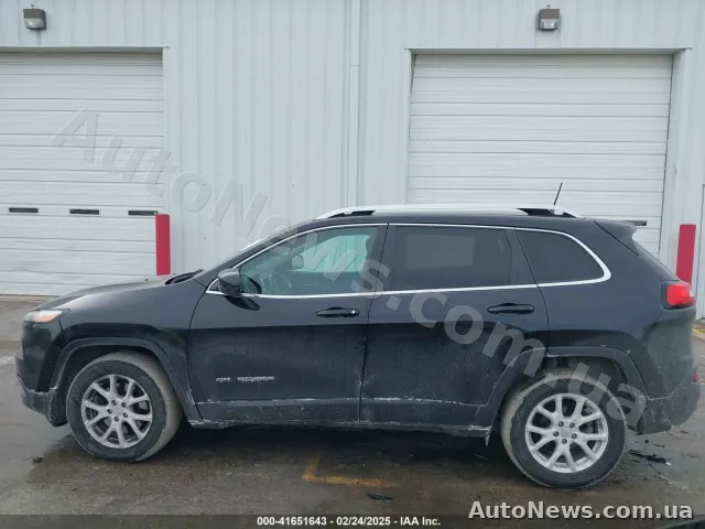 2018 Jeep Cherokee — фото 15 (iaai)