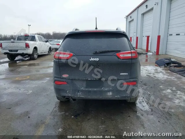 2018 Jeep Cherokee — фото 17 (iaai)