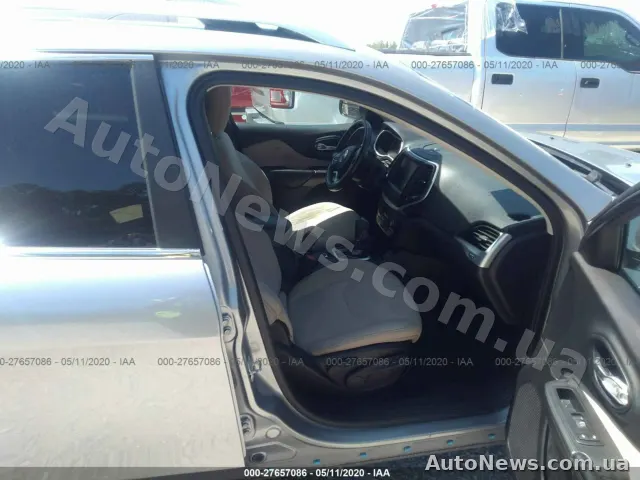 2015 Jeep Cherokee — фото 5 (iaai)
