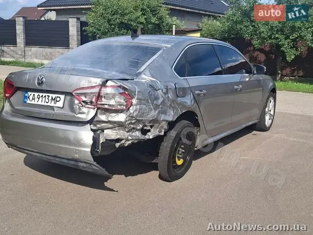 2014 Volkswagen Passat, VIN 1VWBT7A30EC065242, госномер КА9113МР — фото 9 (autoria)