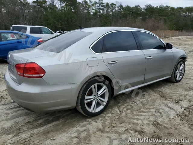 2014 Volkswagen Passat, VIN 1VWBT7A30EC065242, госномер КА9113МР — фото 15 (copart)