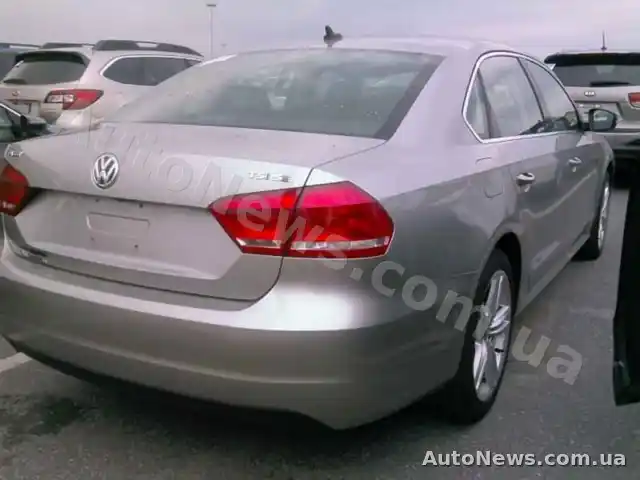 2014 Volkswagen Passat, VIN 1VWBT7A30EC065242, plate КА9113МР — photo 2 (manheim)