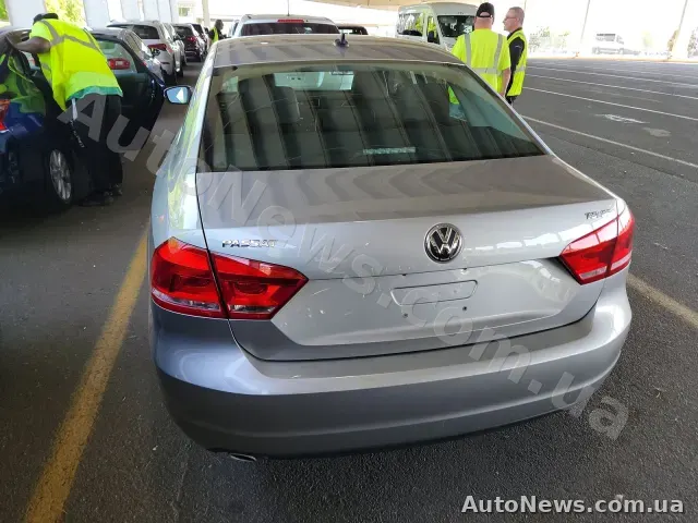 2014 Volkswagen Passat, VIN 1VWBT7A30EC065242, госномер КА9113МР — фото 12 (manheim)