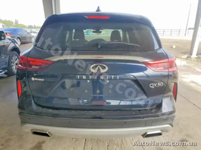 2020 Infiniti QX50, VIN 3PCAJ5M17LF102743 — zdjęcie 6 (copart)