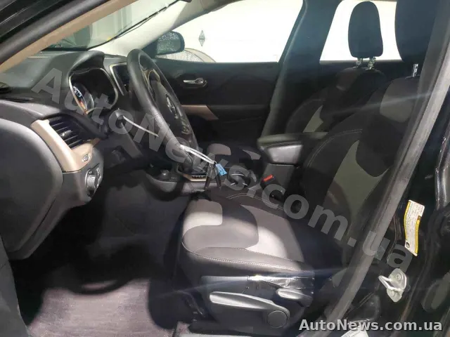 2017 Jeep Grand Cher, VIN 1C4PJMAB6HW612019 — фото 7 (copart)