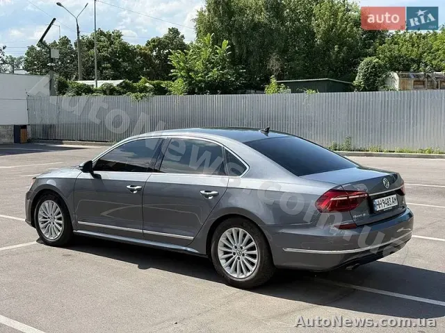 2016 Volkswagen Passat, VIN 1VWBT7A32HC023045, держномер ВМ0001ММ — фото 12 (autoria)