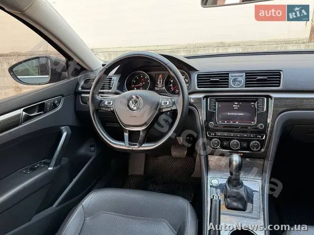 2016 Volkswagen Passat, VIN 1VWBT7A32HC023045, держномер ВМ0001ММ — фото 26 (autoria)
