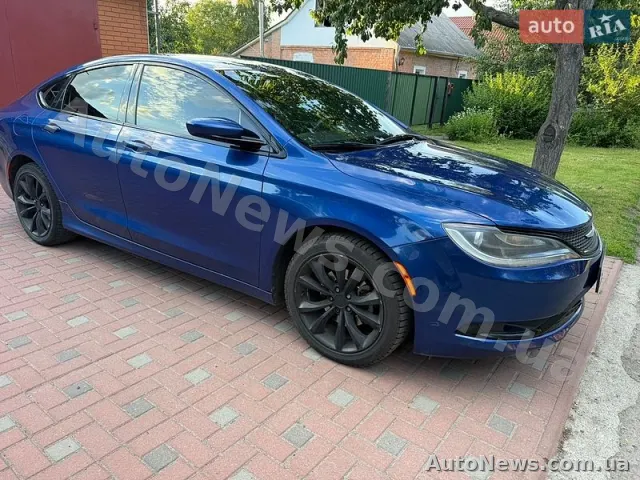 2014 Chrysler 200 — zdjęcie 12 (autoria)
