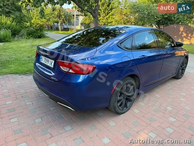2014 Chrysler 200 — zdjęcie 19 (autoria)