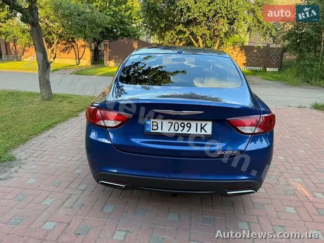 2014 Chrysler 200 — zdjęcie 23 (autoria)