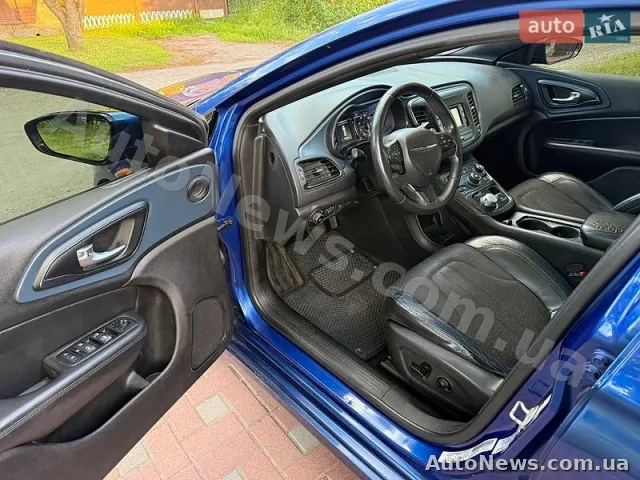 2014 Chrysler 200 — zdjęcie 33 (autoria)