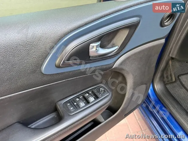2014 Chrysler 200 — zdjęcie 36 (autoria)