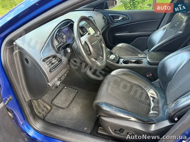 2014 Chrysler 200 — zdjęcie 40 (autoria)