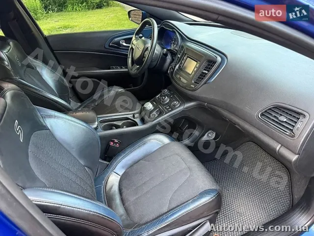 2014 Chrysler 200 — zdjęcie 44 (autoria)