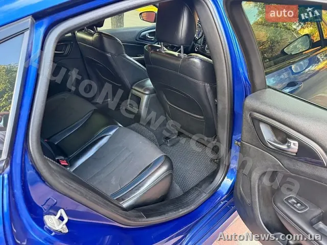 2014 Chrysler 200 — zdjęcie 52 (autoria)