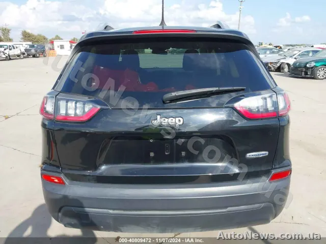 2019 Jeep Cherokee — zdjęcie 17 (iaai)
