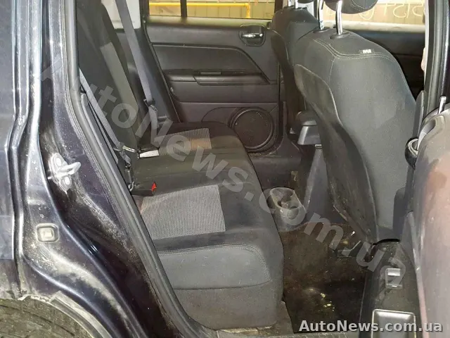 2015 Jeep Patriot LA — фото 6 (copart)