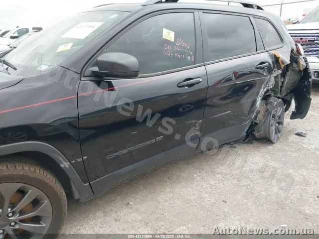 2020 Jeep Cherokee, VIN 1C4PJLMX5MD149992, plate АМ0663ІВ — photo 6 (iaai)