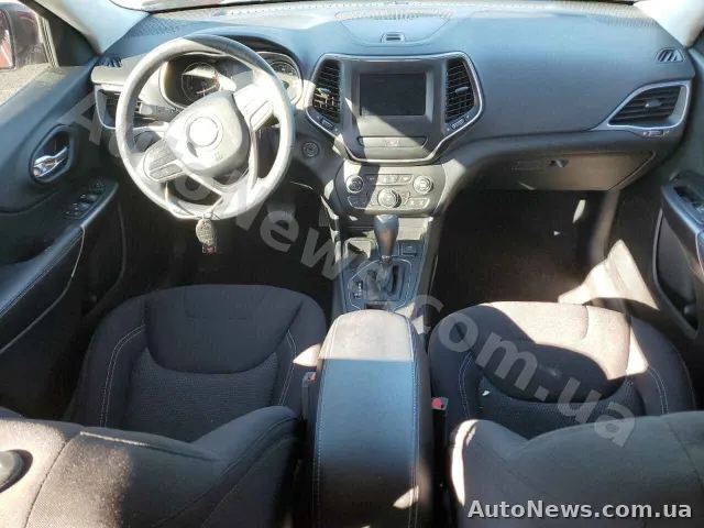 2019 Jeep Grand Cher — photo 8 (copart)