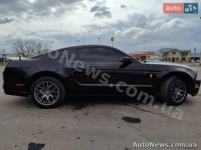 2014 Ford Mustang, VIN 1ZVBP8AM6E5297951, госномер ВЕ4098НЕ — фото 2 (autoria)
