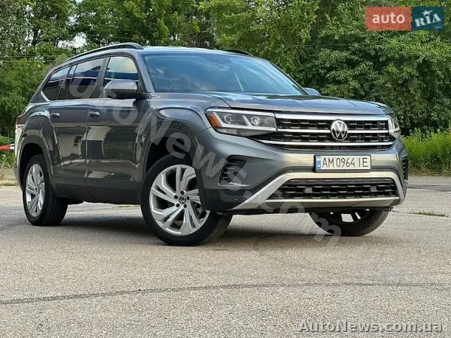 2021 Volkswagen Atlas, VIN 1V2WP2CA6MC561621 — zdjęcie 1 (autoria)