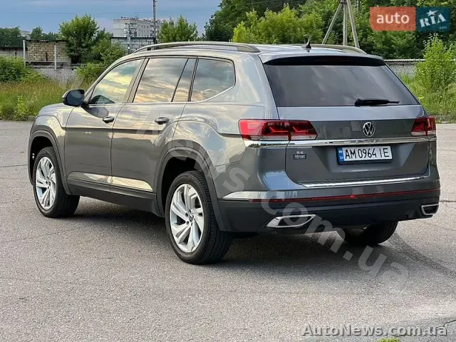 2021 Volkswagen Atlas, VIN 1V2WP2CA6MC561621 — zdjęcie 10 (autoria)