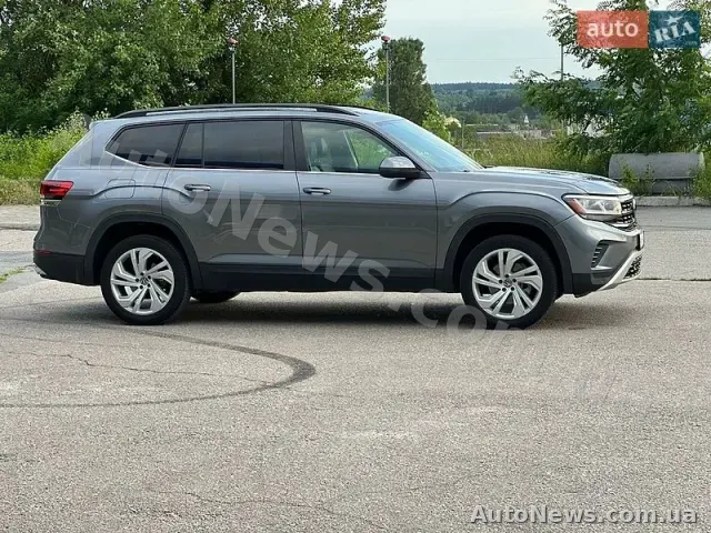 2021 Volkswagen Atlas, VIN 1V2WP2CA6MC561621 — zdjęcie 17 (autoria)