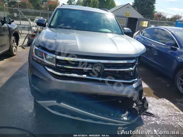 2021 Volkswagen Atlas, VIN 1V2WP2CA6MC561621 — zdjęcie 12 (iaai)