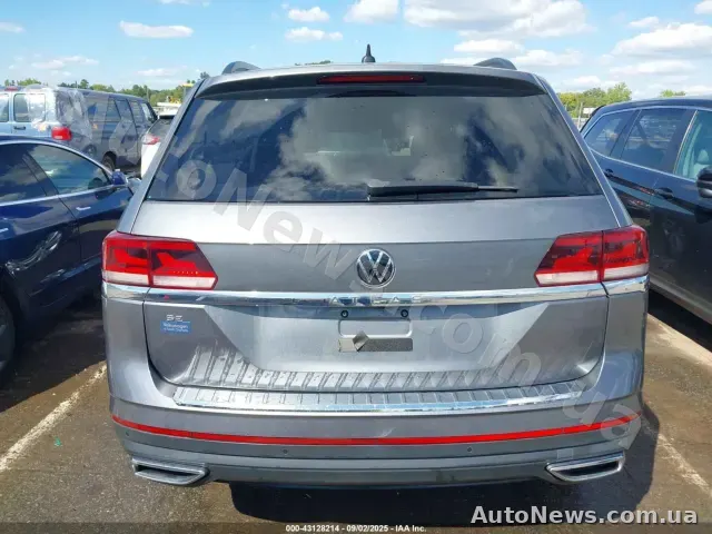 2021 Volkswagen Atlas, VIN 1V2WP2CA6MC561621 — zdjęcie 16 (iaai)