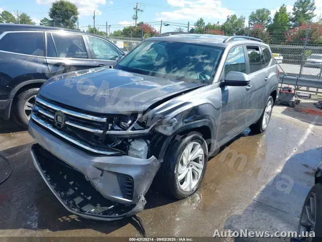 2021 Volkswagen Atlas, VIN 1V2WP2CA6MC561621 — zdjęcie 18 (iaai)