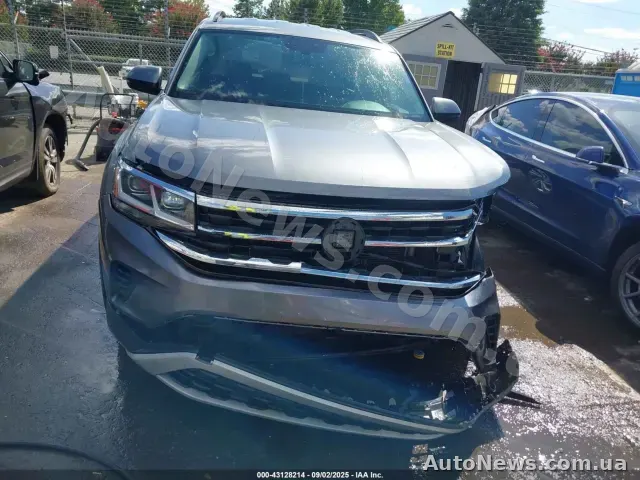 2021 Volkswagen Atlas, VIN 1V2WP2CA6MC561621 — zdjęcie 28 (iaai)