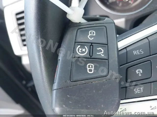 2021 Volkswagen Atlas, VIN 1V2WP2CA6MC561621 — zdjęcie 43 (iaai)