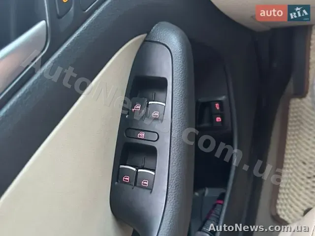 2013 Volkswagen Jetta, VIN 3VW637AJ4EM217375, nr rej. КА5466КС — zdjęcie 13 (autoria)