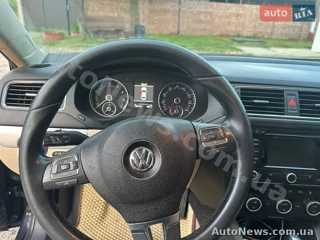 2013 Volkswagen Jetta, VIN 3VW637AJ4EM217375, nr rej. КА5466КС — zdjęcie 16 (autoria)