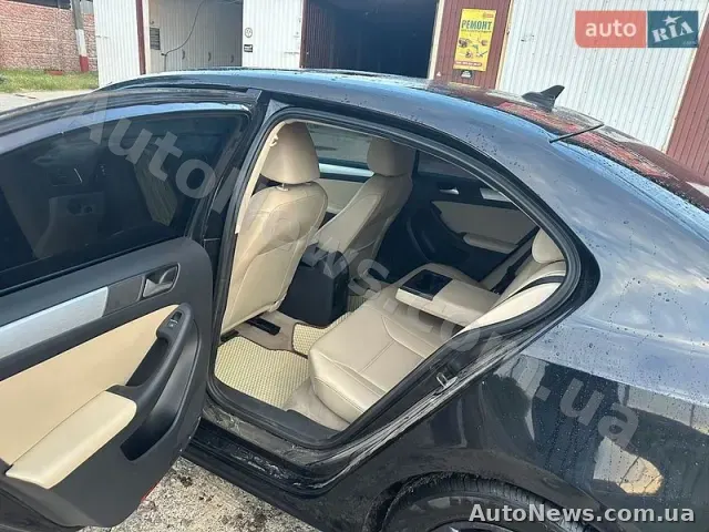 2013 Volkswagen Jetta, VIN 3VW637AJ4EM217375, nr rej. КА5466КС — zdjęcie 19 (autoria)