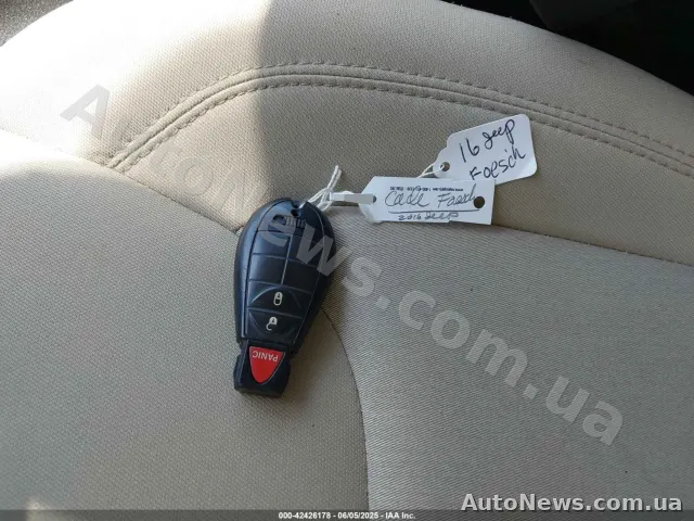 2016 Jeep Cherokee, VIN 1C4PJMAB4GW266955 — фото 11 (iaai)