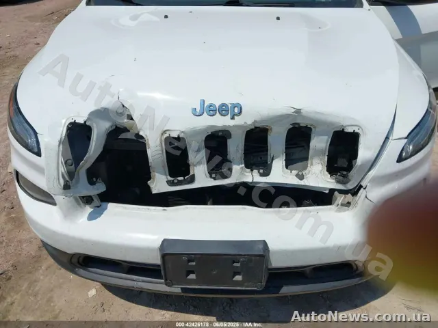 2016 Jeep Cherokee, VIN 1C4PJMAB4GW266955 — фото 6 (iaai)