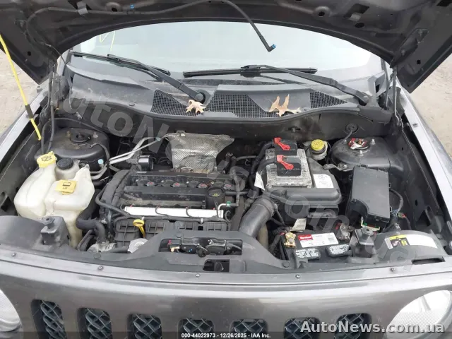 2017 Jeep Patriot — photo 10 (iaai)