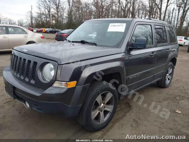 2017 Jeep Patriot — photo 2 (iaai)