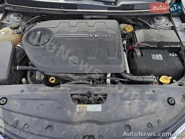 2014 Chrysler 200 — photo 34 (autoria)