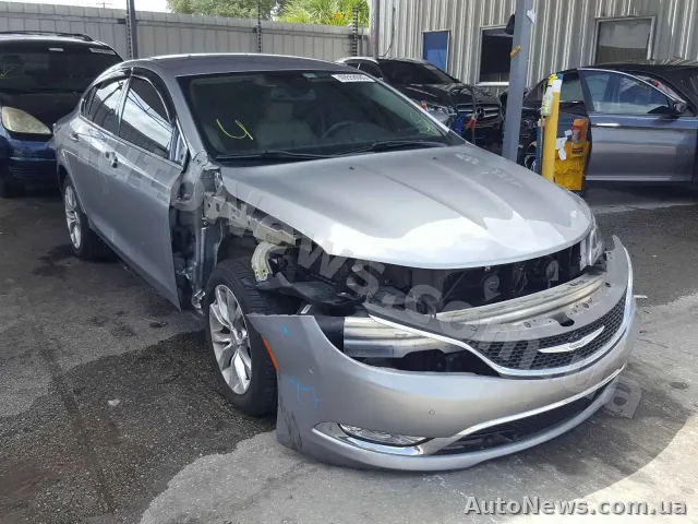 2015 Chrysler 200 — photo 1 (copart)