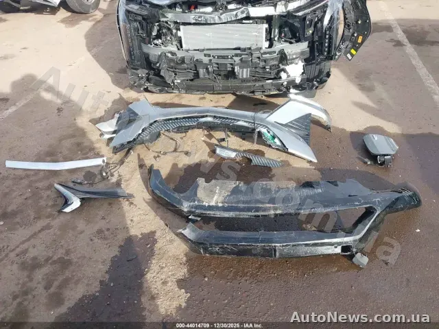 2025 Cadillac Optiq, VIN 3GYK3DMR2SS263371 — фото 12 (iaai)