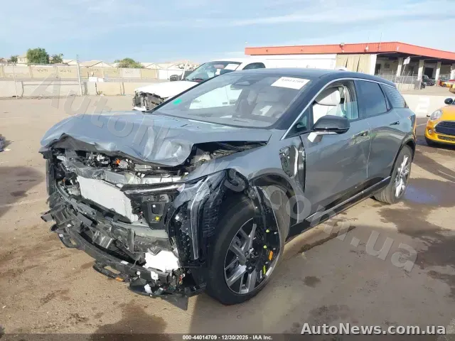 2025 Cadillac Optiq, VIN 3GYK3DMR2SS263371 — фото 42 (iaai)