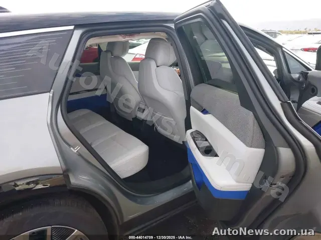 2025 Cadillac Optiq, VIN 3GYK3DMR2SS263371 — фото 48 (iaai)
